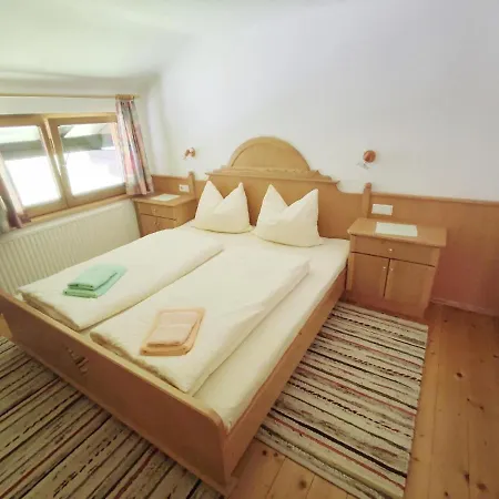 Holiday home Pretty In Mayerhofen With Balcony *